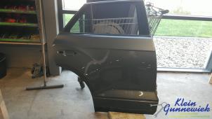 Begagnade Bakdörr, 4-dörrars, höger Volkswagen T-Roc Pris € 695,00 Marginaltabell erbjuds av Klein Gunnewiek Autodemontage & Motorentechniek