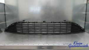 Begagnade Stötfångargrill Opel Corsa Pris € 50,00 Marginaltabell erbjuds av Klein Gunnewiek Autodemontage & Motorentechniek