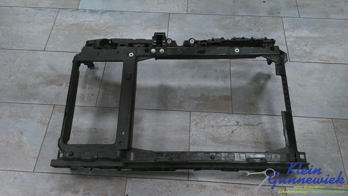 Begagnade Front Opel Corsa Pris € 136,00 Marginaltabell erbjuds av Klein Gunnewiek Autodemontage & Motorentechniek