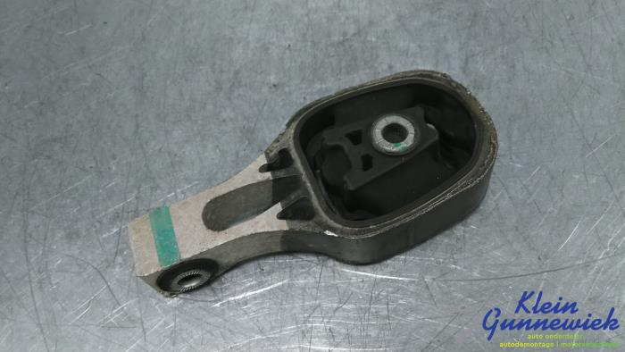 Used Engine mount Opel Corsa Price € 25,00 Margin scheme offered by Klein Gunnewiek Autodemontage & Motorentechniek