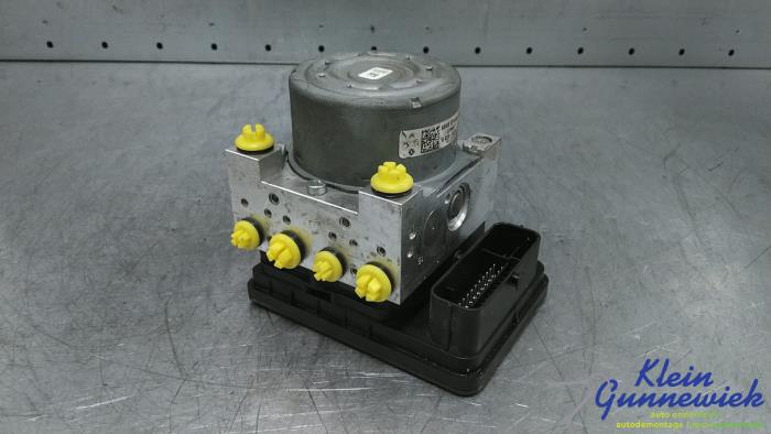 Used ABS pump Opel Corsa Price € 181,00 Margin scheme offered by Klein Gunnewiek Autodemontage & Motorentechniek