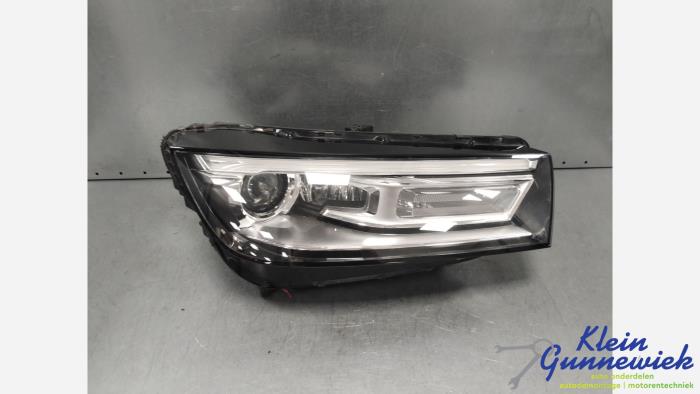 Używane Reflektor prawy Audi Q5 Cena € 395,00 Procedura marży oferowane przez Klein Gunnewiek Autodemontage & Motorentechniek