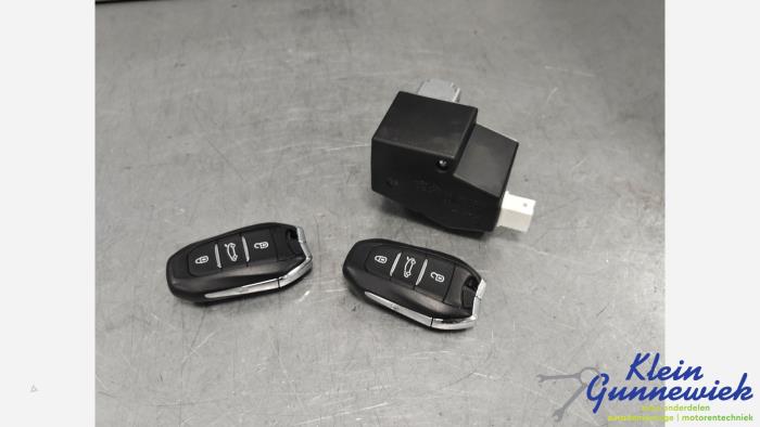Używane Immobilizer Opel Crossland X Cena € 85,00 Procedura marży oferowane przez Klein Gunnewiek Autodemontage & Motorentechniek