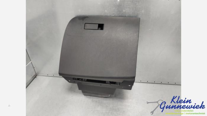 Begagnade Handskfack Opel Corsa Pris € 66,00 Marginaltabell erbjuds av Klein Gunnewiek Autodemontage & Motorentechniek