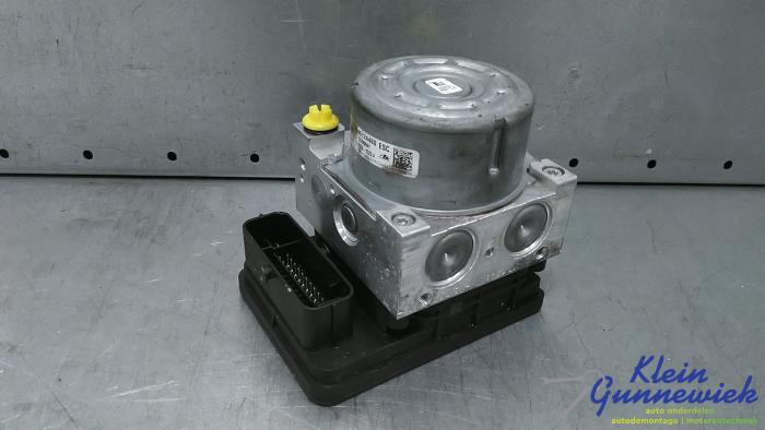 Used ABS pump Opel Corsa Price € 181,00 Margin scheme offered by Klein Gunnewiek Autodemontage & Motorentechniek