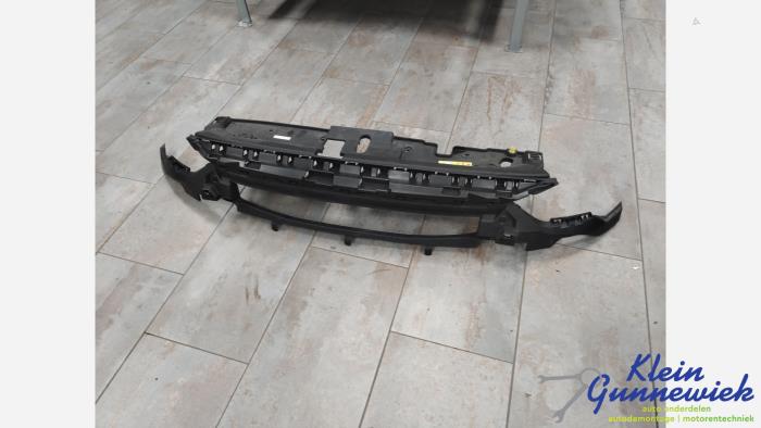 Begagnade Front Opel Corsa Pris € 89,00 Marginaltabell erbjuds av Klein Gunnewiek Autodemontage & Motorentechniek