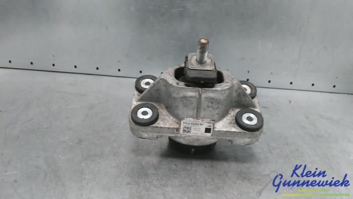 Used Engine mount Landrover Discovery Price € 29,00 Margin scheme offered by Klein Gunnewiek Autodemontage & Motorentechniek