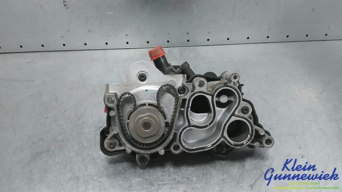 Używane Pompa wodna Volkswagen E-Up Cena € 24,00 Procedura marży oferowane przez Klein Gunnewiek Autodemontage & Motorentechniek