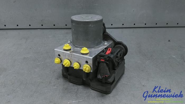 Begagnade ABS-pump Seat Ibiza Pris € 70,00 Marginaltabell erbjuds av Klein Gunnewiek Autodemontage & Motorentechniek