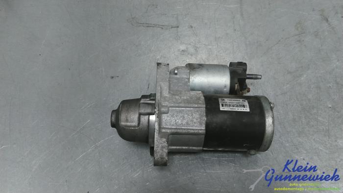 Używane Rozrusznik Opel Corsa Cena € 24,00 Procedura marży oferowane przez Klein Gunnewiek Autodemontage & Motorentechniek