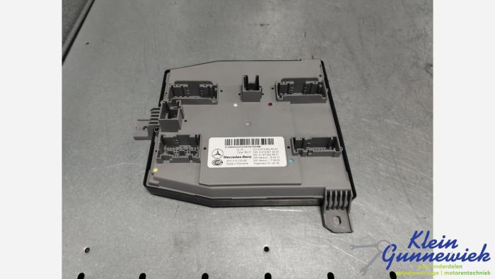 Used Body control computer Mercedes E-Klasse Price € 83,00 Margin scheme offered by Klein Gunnewiek Autodemontage & Motorentechniek