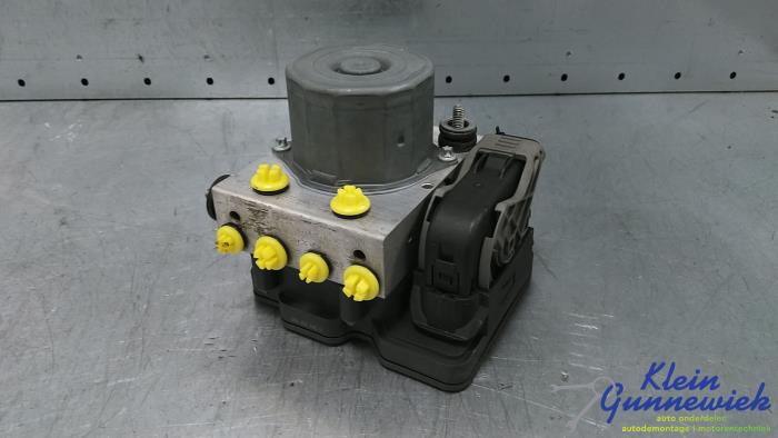 Begagnade ABS-pump Ford Transit Custom Pris € 201,00 Marginaltabell erbjuds av Klein Gunnewiek Autodemontage & Motorentechniek