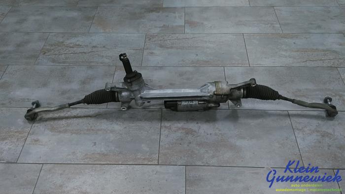 Begagnade Styrbox Mercedes E-Klasse Pris € 1.395,00 Marginaltabell erbjuds av Klein Gunnewiek Autodemontage & Motorentechniek