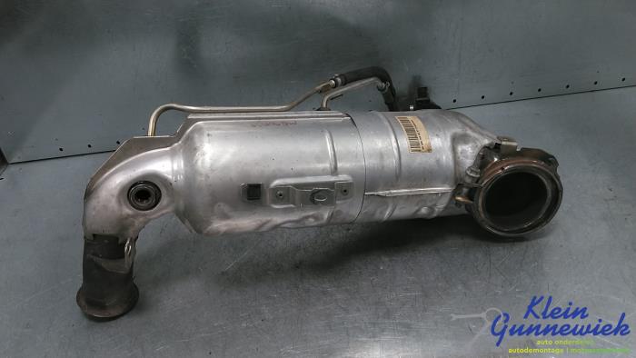 Używane Katalizator Opel Corsa Cena € 375,00 Procedura marży oferowane przez Klein Gunnewiek Autodemontage & Motorentechniek