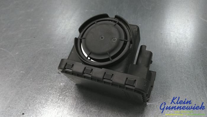 Używane Klakson Volvo XC40 Cena € 63,00 Procedura marży oferowane przez Klein Gunnewiek Autodemontage & Motorentechniek