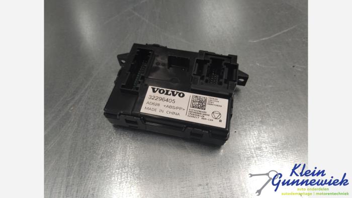 Used Computer, miscellaneous Volvo XC40 Price € 69,00 Margin scheme offered by Klein Gunnewiek Autodemontage & Motorentechniek