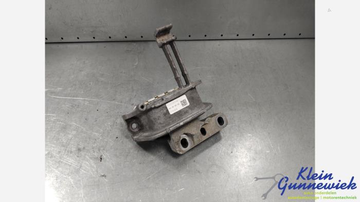 Used Engine mount Volkswagen E-Golf Price € 40,00 Margin scheme offered by Klein Gunnewiek Autodemontage & Motorentechniek