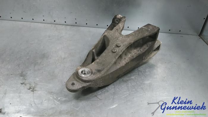 Used Engine mount Volkswagen Bestel Price € 30,00 Margin scheme offered by Klein Gunnewiek Autodemontage & Motorentechniek
