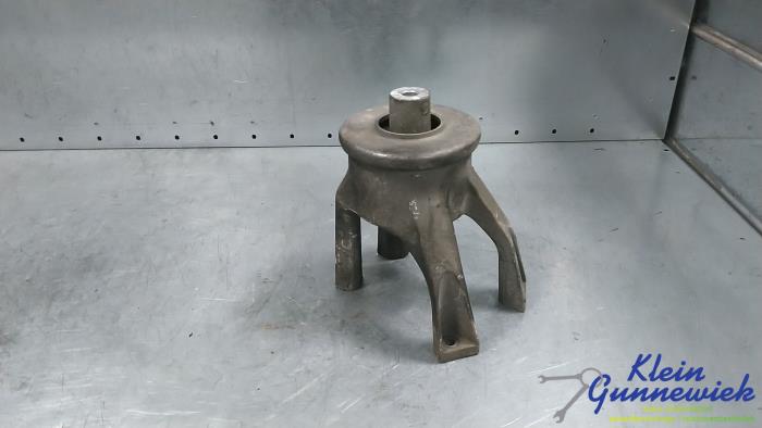 Used Engine mount Volkswagen Bestel Price € 25,00 Margin scheme offered by Klein Gunnewiek Autodemontage & Motorentechniek