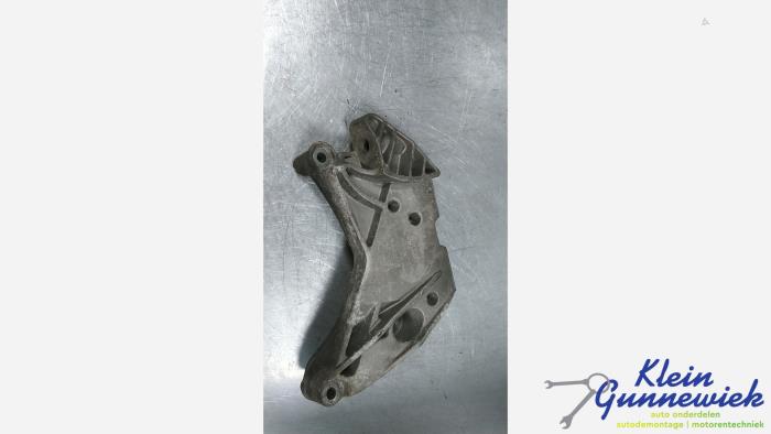 Used Engine mount Volkswagen E-Golf Price € 25,00 Margin scheme offered by Klein Gunnewiek Autodemontage & Motorentechniek