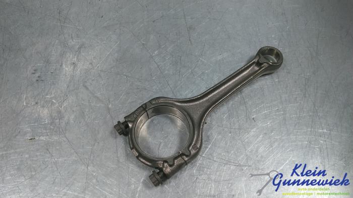 Usados Biela Volkswagen Passat Precio € 80,00 Norma de margen ofrecido por Klein Gunnewiek Autodemontage & Motorentechniek