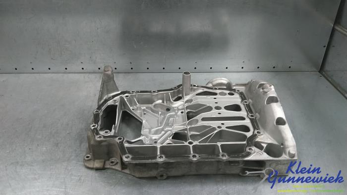 Used Sump Volkswagen Passat Price € 85,00 Margin scheme offered by Klein Gunnewiek Autodemontage & Motorentechniek