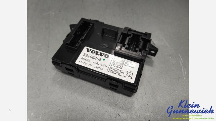 Used Computer, miscellaneous Volvo XC40 Price € 69,00 Margin scheme offered by Klein Gunnewiek Autodemontage & Motorentechniek