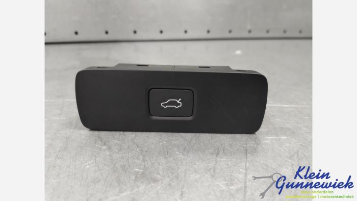 Usados Interruptor Volvo XC40 Precio € 25,00 Norma de margen ofrecido por Klein Gunnewiek Autodemontage & Motorentechniek