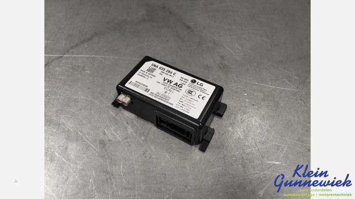 Usagé Ordinateur divers Volkswagen E-Golf Prix € 83,00 Règlement à la marge proposé par Klein Gunnewiek Autodemontage & Motorentechniek