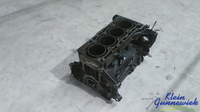 Used Engine crankcase Volkswagen Golf Price € 285,00 Margin scheme offered by Klein Gunnewiek Autodemontage & Motorentechniek