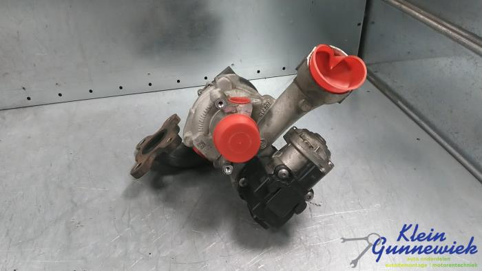 Usagé Turbo Volkswagen E-Golf Prix € 204,00 Règlement à la marge proposé par Klein Gunnewiek Autodemontage & Motorentechniek