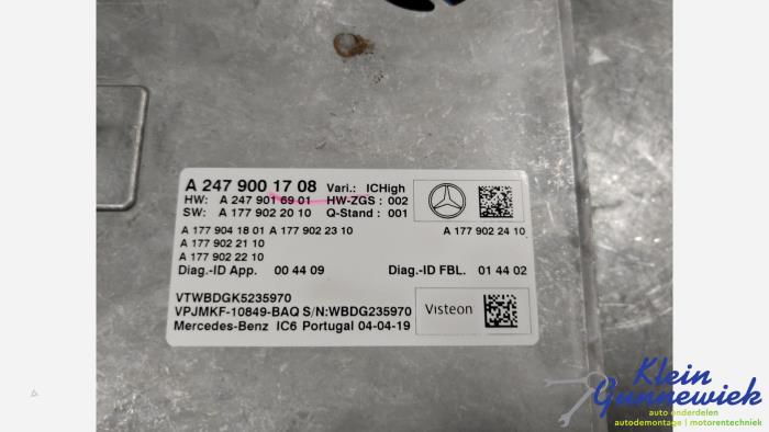 Modul (rózne) z Mercedes CLA 2019
