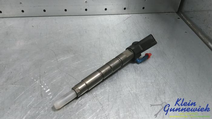 Usagé Injecteurs Mercedes B-Klasse Prix € 84,00 Règlement à la marge proposé par Klein Gunnewiek Autodemontage & Motorentechniek