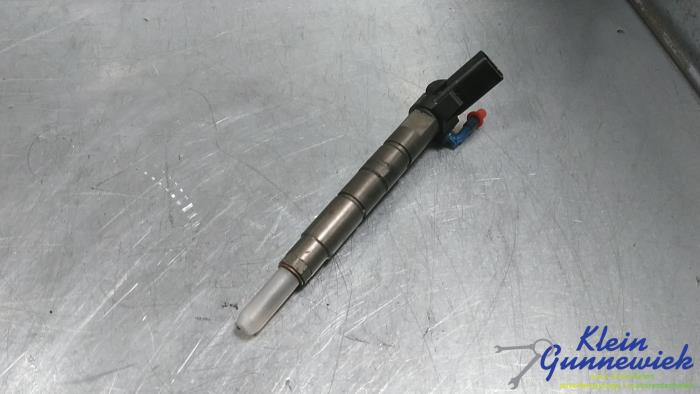 Usagé Injecteurs Mercedes B-Klasse Prix € 84,00 Règlement à la marge proposé par Klein Gunnewiek Autodemontage & Motorentechniek