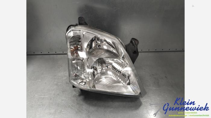 Używane Reflektor prawy Opel Meriva Cena € 40,00 Procedura marży oferowane przez Klein Gunnewiek Autodemontage & Motorentechniek