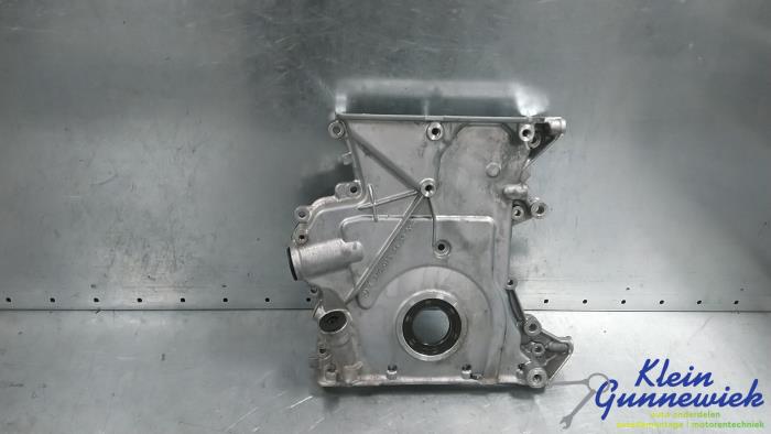 Usagé Couvercle de distribution Mercedes CLA Prix € 50,00 Règlement à la marge proposé par Klein Gunnewiek Autodemontage & Motorentechniek