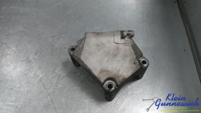 Used Engine mount Opel Meriva Price € 20,00 Margin scheme offered by Klein Gunnewiek Autodemontage & Motorentechniek