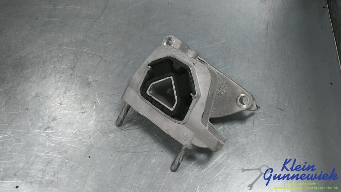 Used Engine mount Opel Corsa Price € 41,00 Margin scheme offered by Klein Gunnewiek Autodemontage & Motorentechniek