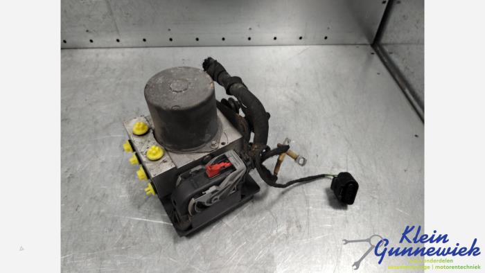 Gebrauchte ABS Pumpe Audi A4 Preis € 125,00 Margenregelung angeboten von Klein Gunnewiek Autodemontage & Motorentechniek