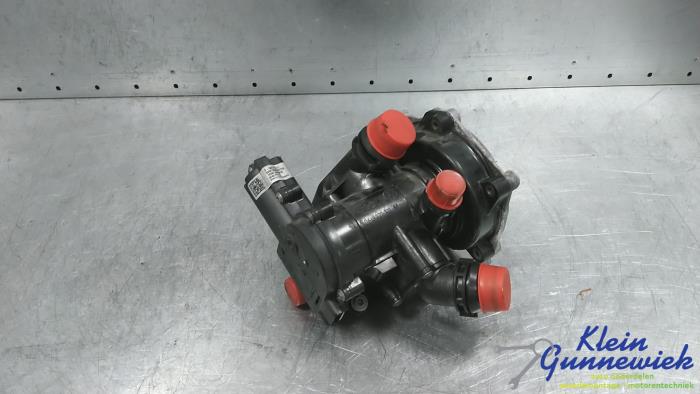 Begagnade Vattenpump Audi Q5 Pris € 229,00 Marginaltabell erbjuds av Klein Gunnewiek Autodemontage & Motorentechniek