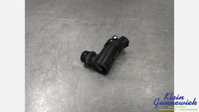 Używane Pompa spryskiwacza przód Kia EV6 Cena € 25,00 Procedura marży oferowane przez Klein Gunnewiek Autodemontage & Motorentechniek