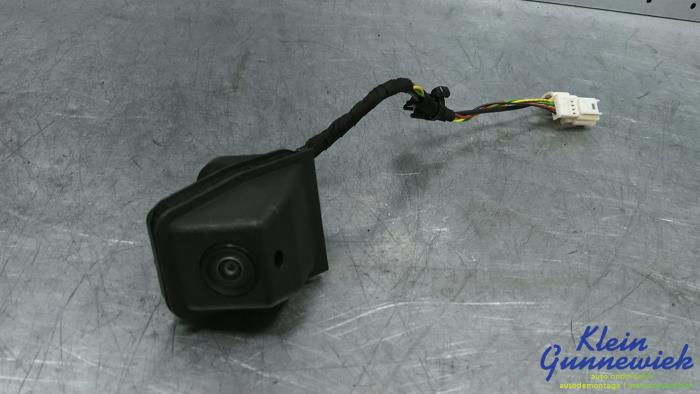 Begagnade Backkamera Mercedes Vito Pris € 218,00 Marginaltabell erbjuds av Klein Gunnewiek Autodemontage & Motorentechniek