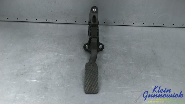Używane Pedal gazu Kia EV6 Cena € 40,00 Procedura marży oferowane przez Klein Gunnewiek Autodemontage & Motorentechniek
