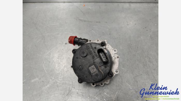 Używane Pompa wodna Kia EV6 Cena € 87,00 Procedura marży oferowane przez Klein Gunnewiek Autodemontage & Motorentechniek