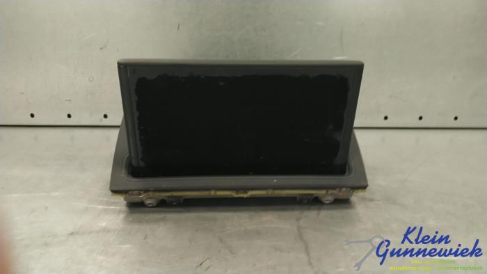 Begagnade Innerdisplay Audi A3 Pris € 127,00 Marginaltabell erbjuds av Klein Gunnewiek Autodemontage & Motorentechniek