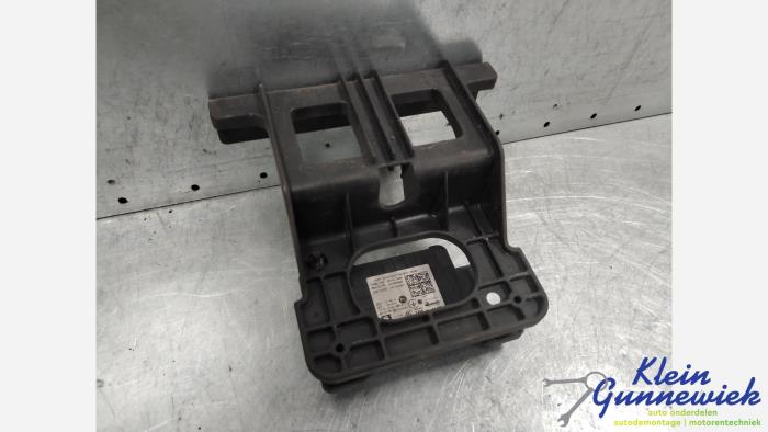 Używane Czujnik tempomatu Kia EV6 Cena € 169,00 Procedura marży oferowane przez Klein Gunnewiek Autodemontage & Motorentechniek