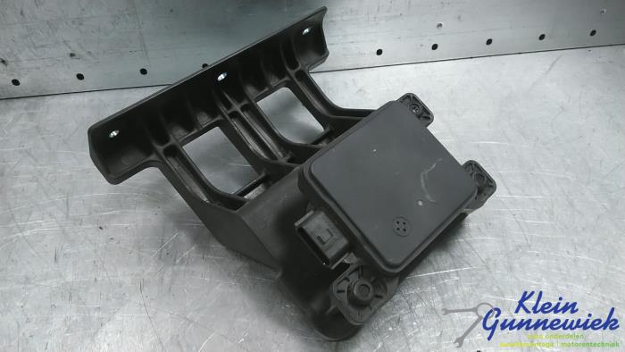 Używane Czujnik tempomatu Kia EV6 Cena € 169,00 Procedura marży oferowane przez Klein Gunnewiek Autodemontage & Motorentechniek