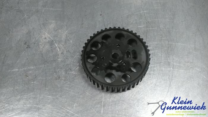 Begagnade Kamaxeldrev Volkswagen Jetta Pris € 15,00 Marginaltabell erbjuds av Klein Gunnewiek Autodemontage & Motorentechniek