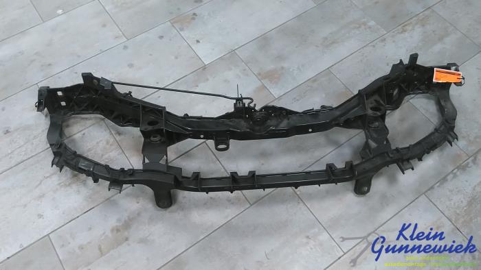 Begagnade Front Ford C-Max Pris € 70,00 Marginaltabell erbjuds av Klein Gunnewiek Autodemontage & Motorentechniek
