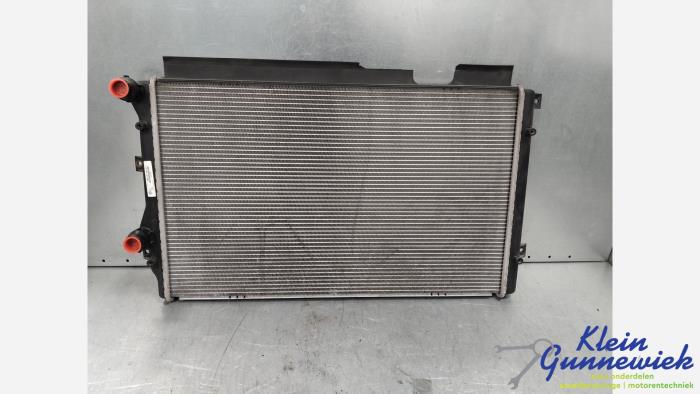 Coolant radiator